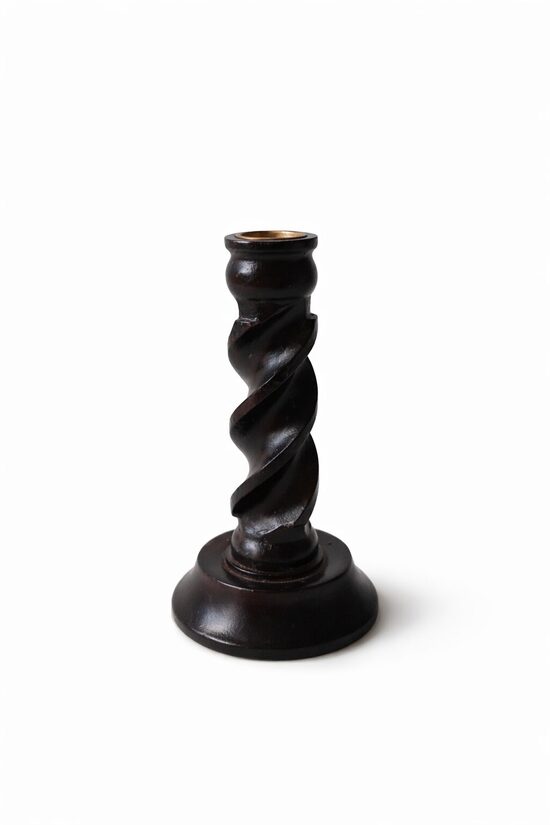 Virpots koka svečturis